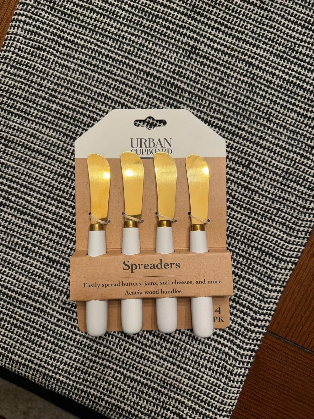 Urban Cupboard Gold & White Spreaders - Set of 4